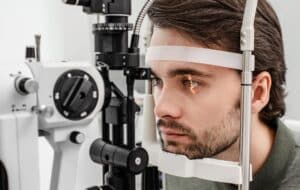 Read more about the article Understanding Monocular Vision: Precautions And Adaptations