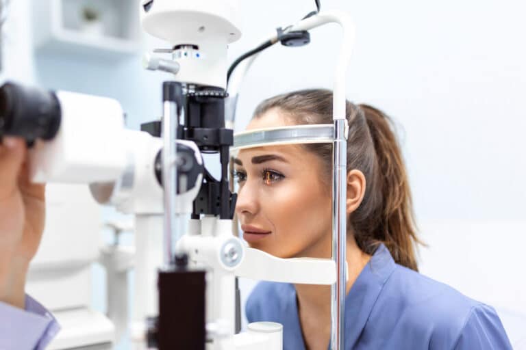 Testing The Young Woman's Monocular Vision